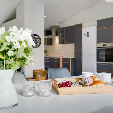Ridvan - 500m From The Sea By Interhome 度假居 *